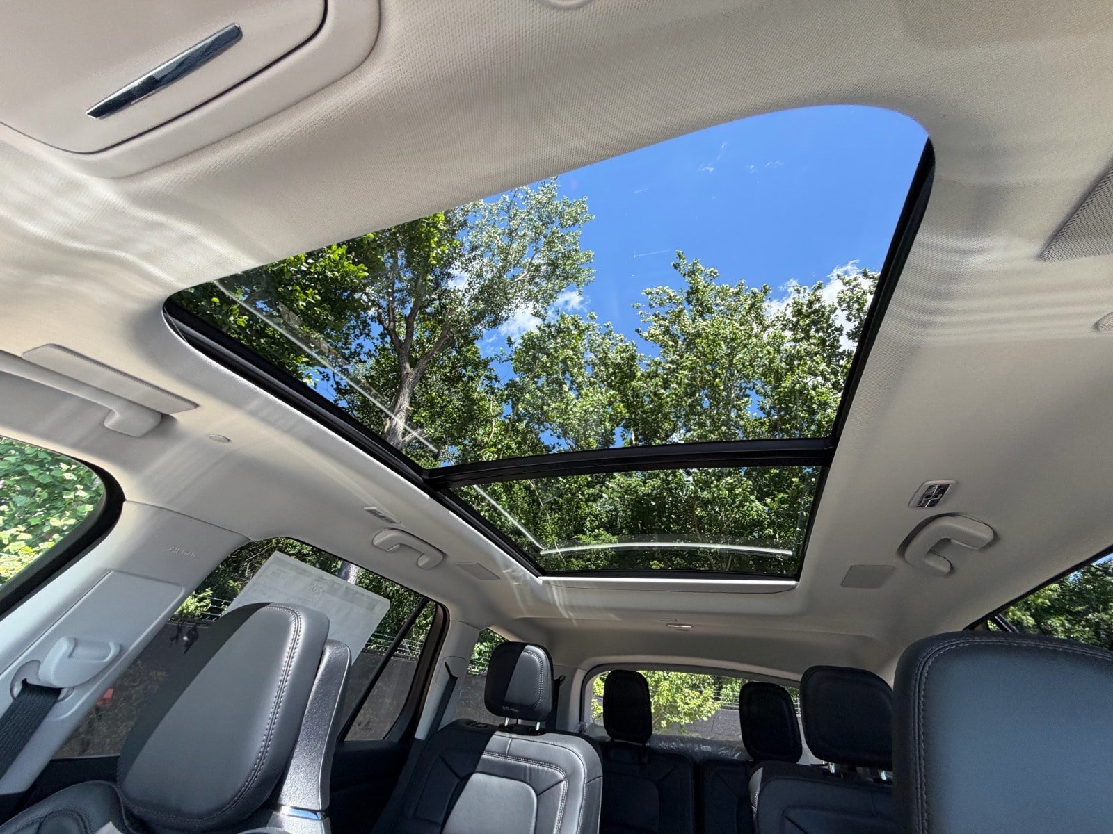 New 2026 Lincoln Aviator Reserve AWD/4WD image 37