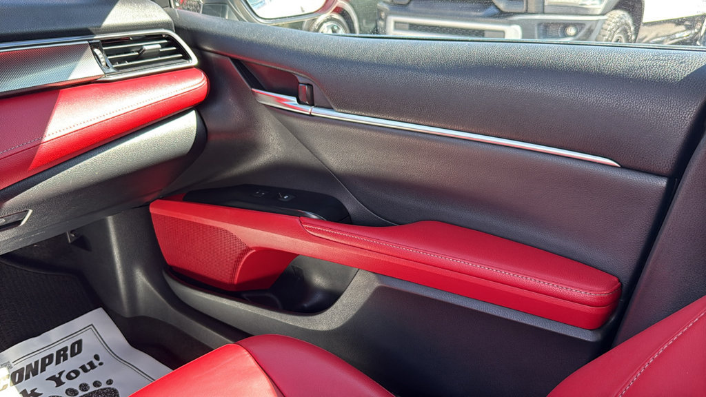 Used 2019 Toyota Camry XSE FWD image 29