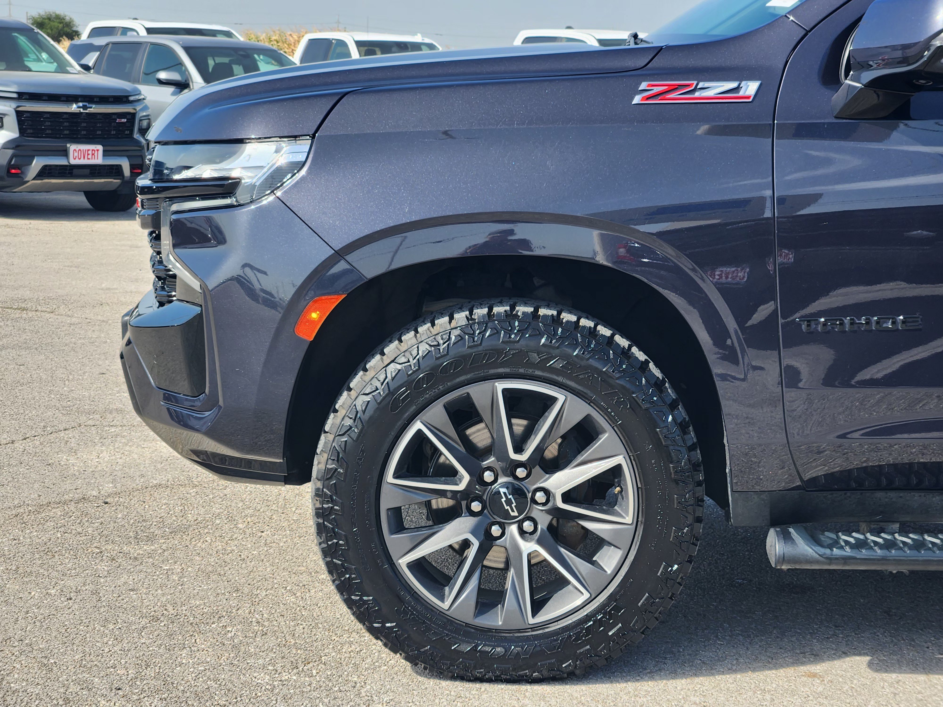 Used 2023 Chevrolet Tahoe Z71 w/ Luxury Package AWD/4WD image 9