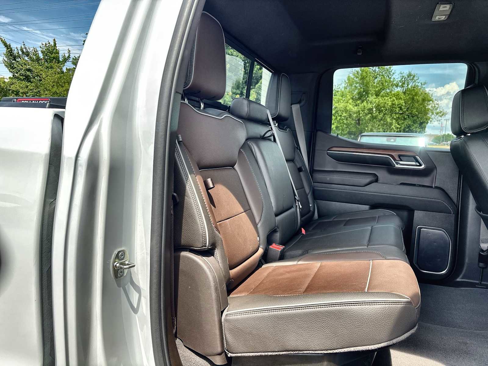 Used 2022 GMC Sierra 1500 Denali w/ Denali Reserve Package AWD/4WD image 19