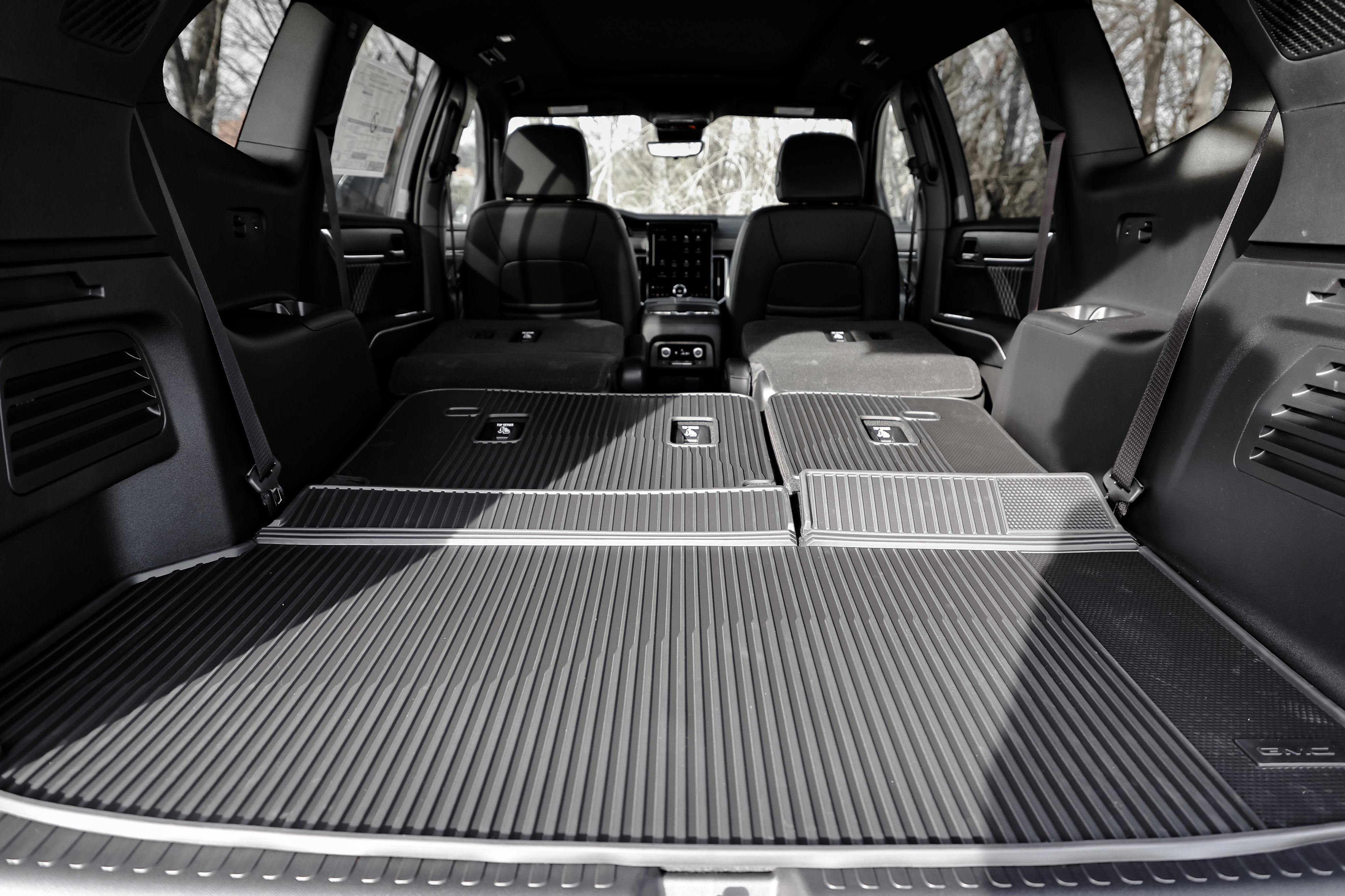 New 2026 GMC Acadia Denali w/ Super Cruise Package image 9