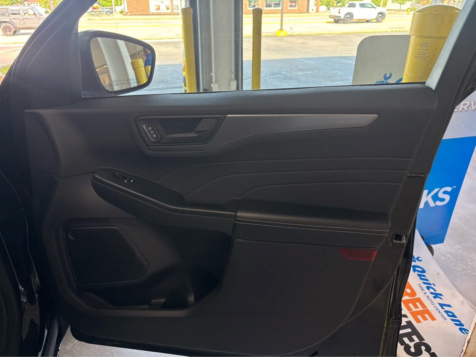 Certified 2024 Ford Escape Active AWD/4WD image 36