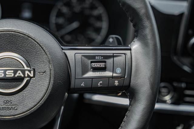 Used 2023 Nissan Pathfinder SL image 30