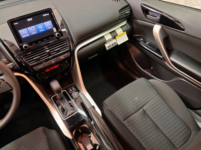 New 2026 Mitsubishi Eclipse Cross LE image 17