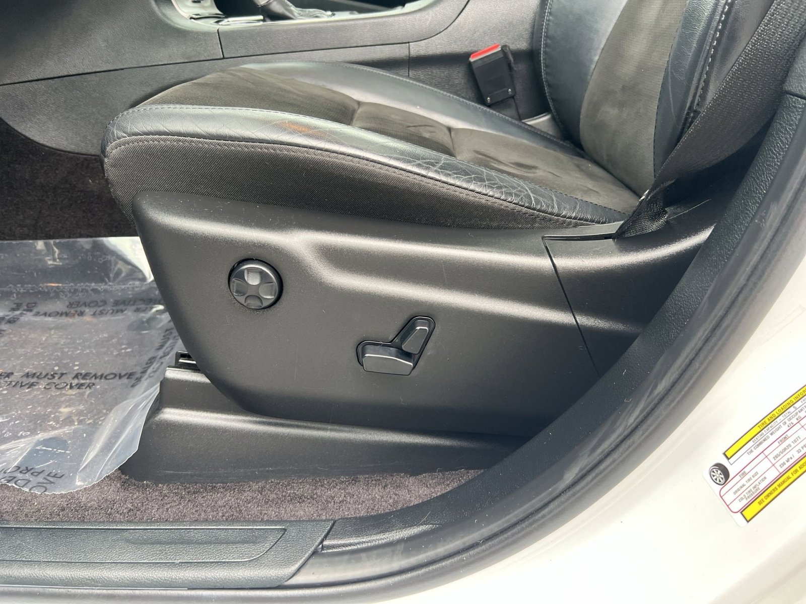 Used 2018 Jeep Grand Cherokee Altitude AWD/4WD image 14
