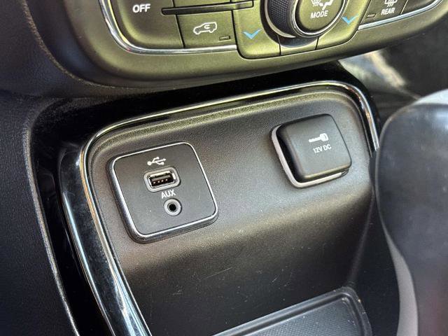 Used 2018 Jeep Compass Limited w/ Navigation Group image 26