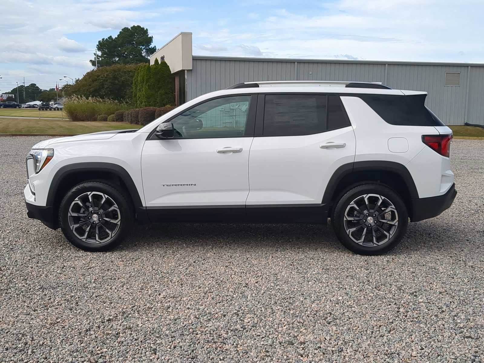 New 2026 GMC Terrain Elevation w/ Elevation Premium Package image 5
