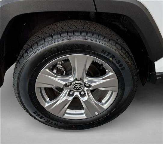 Used 2024 Toyota RAV4 XLE image 9