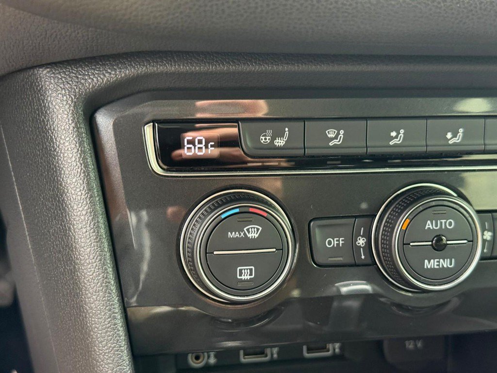 Used 2018 Volkswagen Tiguan SEL Premium AWD/4WD image 27
