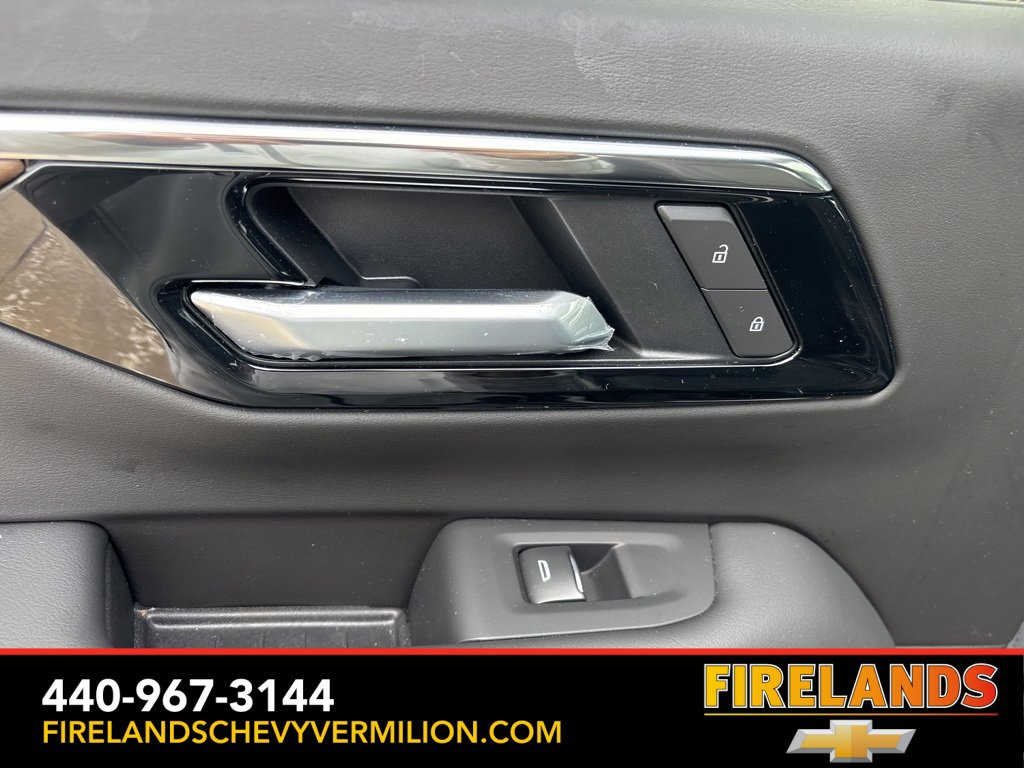 Used 2025 Chevrolet Suburban High Country image 51