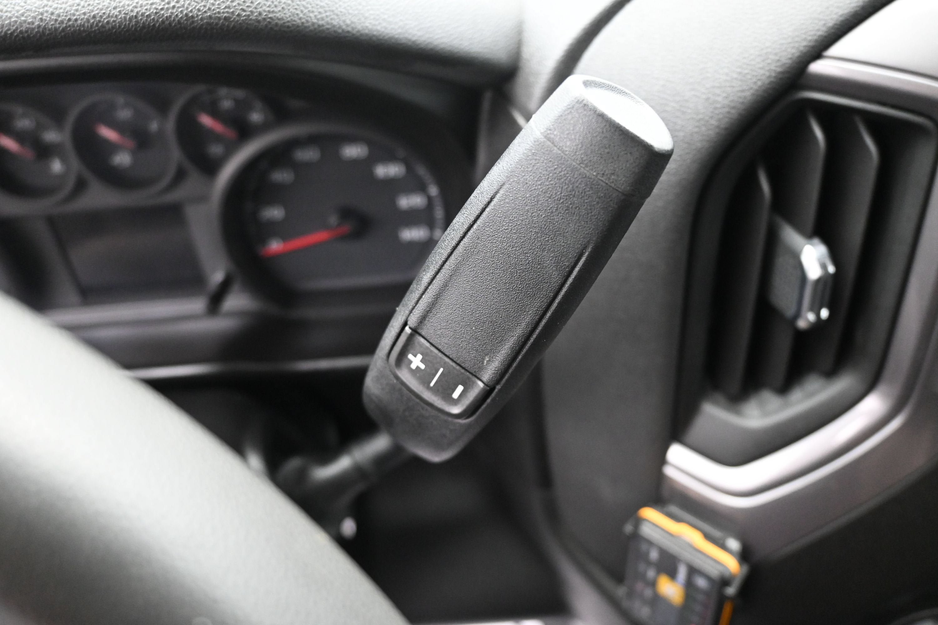 Used 2021 Chevrolet Silverado 1500 Custom AWD/4WD image 19