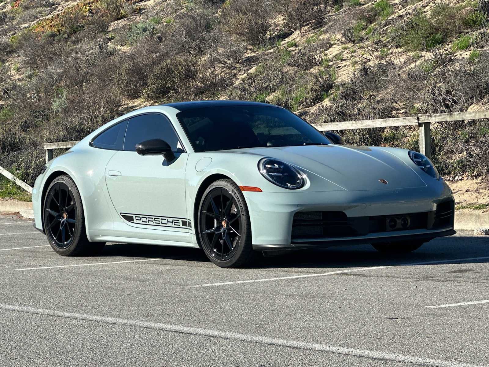 Certified 2025 Porsche 911 Carrera RWD image 10