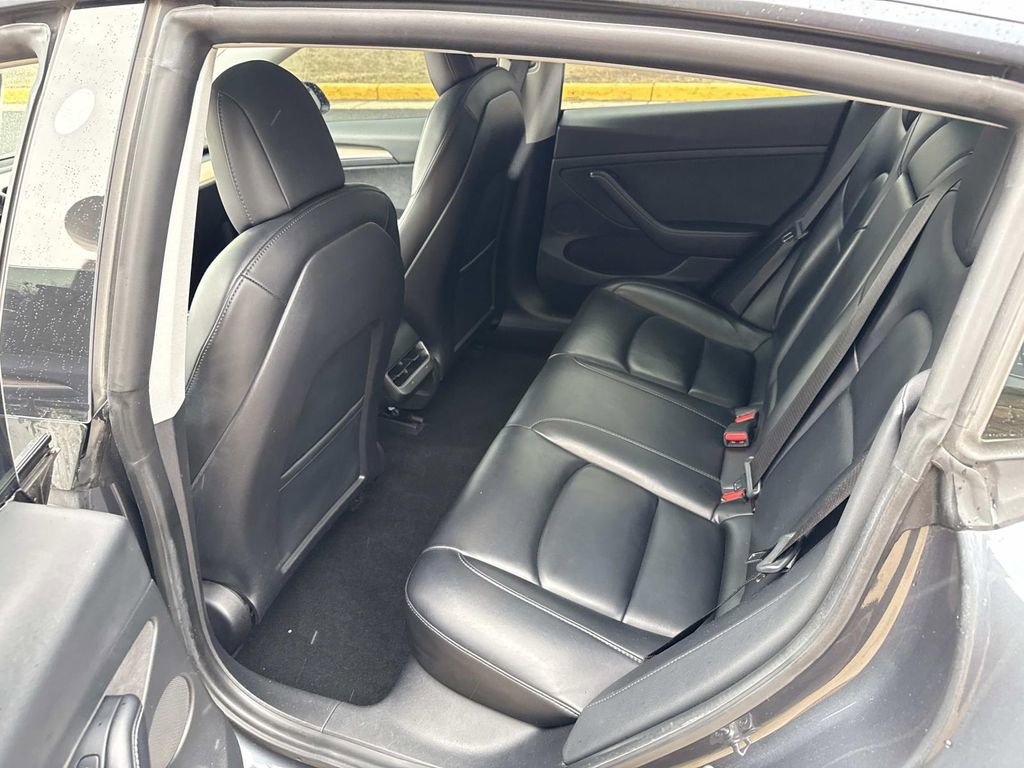 Used 2021 Tesla Model 3 Long Range image 17