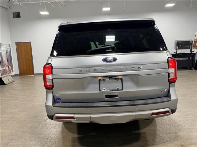 Certified 2023 Ford Expedition Max XLT image 5