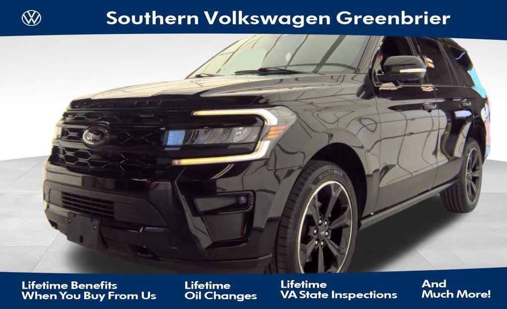 Used 2023 Ford Expedition Limited AWD/4WD image 1