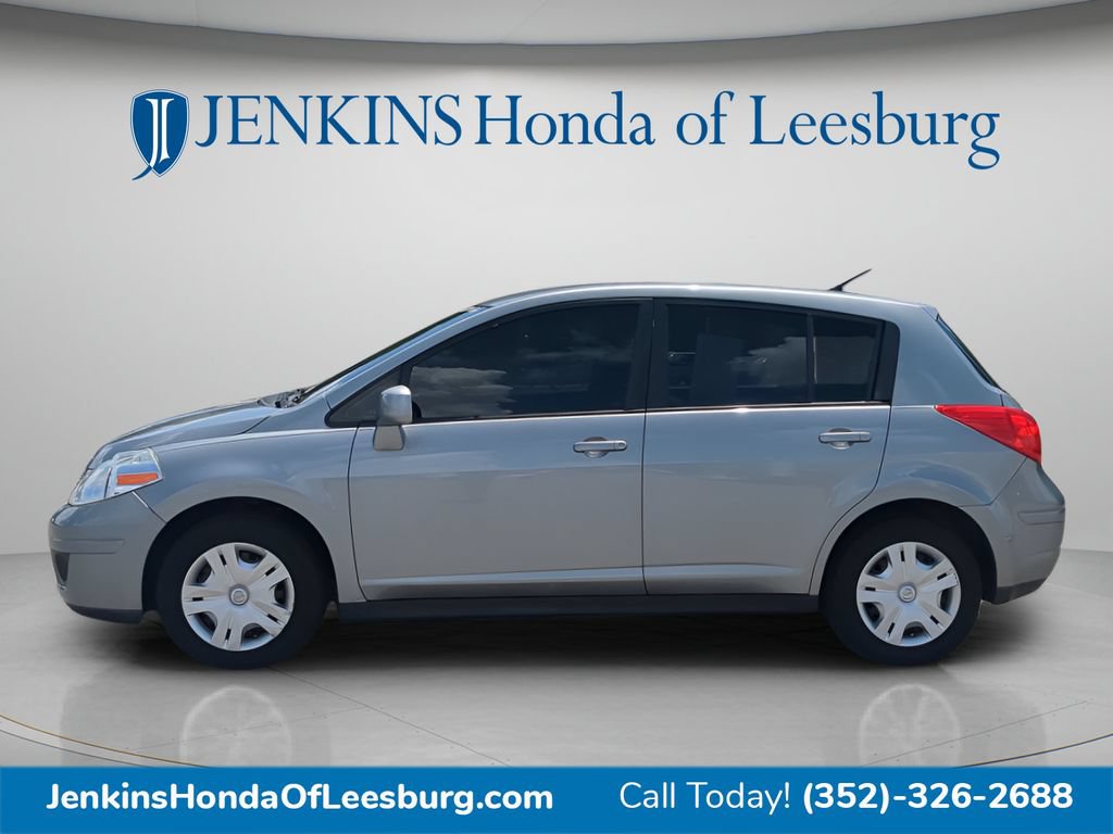 Used 2011 Nissan Versa 1.8 S FWD image 7