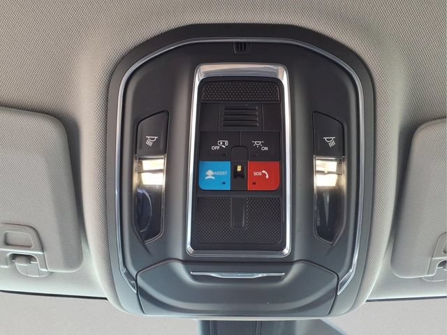 Used 2023 Jeep Grand Cherokee Laredo AWD/4WD image 20