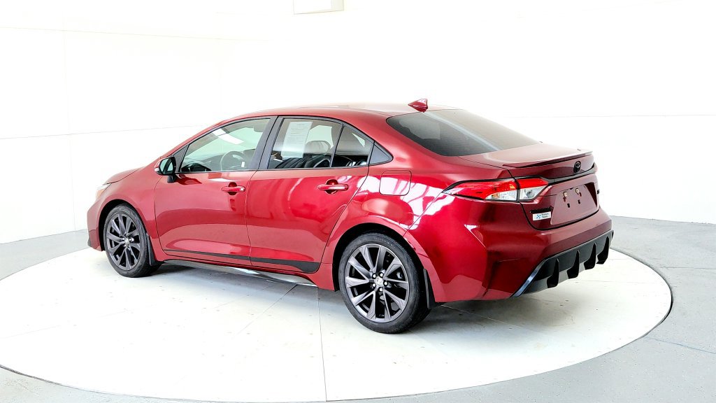 Certified 2024 Toyota Corolla SE FWD image 4
