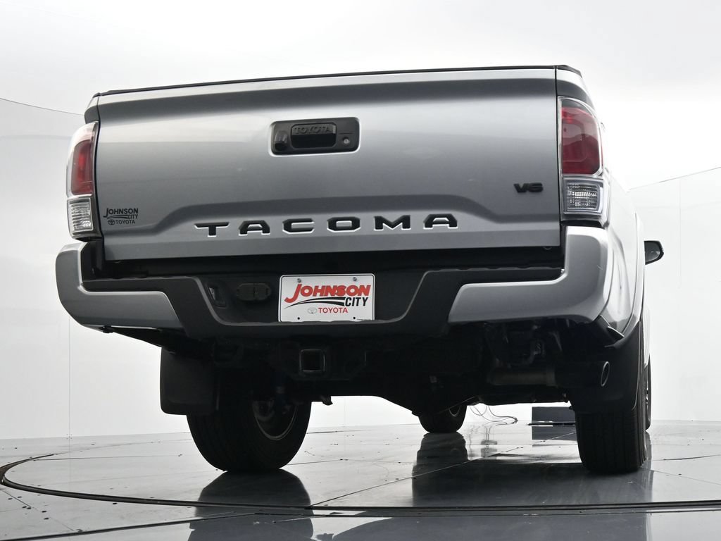 Used 2023 Toyota Tacoma TRD Sport AWD/4WD image 35
