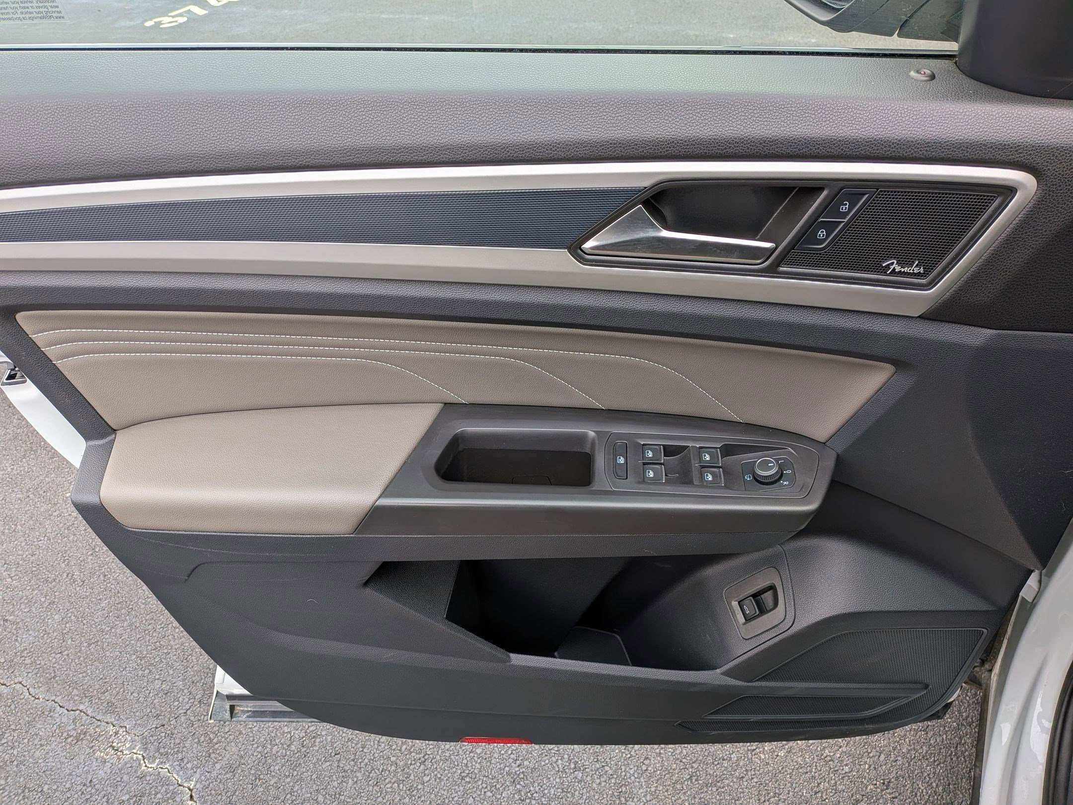 Used 2022 Volkswagen Atlas SEL Premium image 14