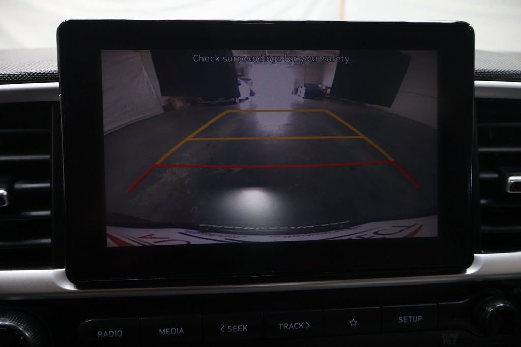 Used 2022 Hyundai Venue SEL FWD image 22