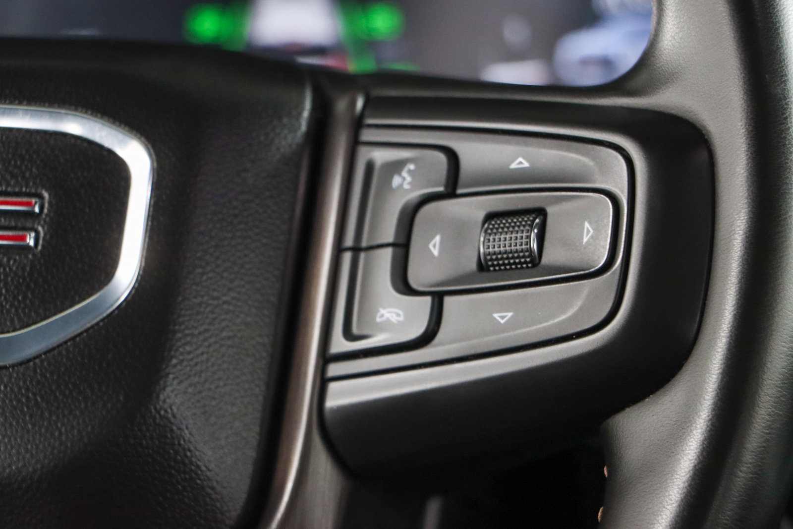 Used 2024 GMC Yukon AT4 w/ Max Trailering Package image 15