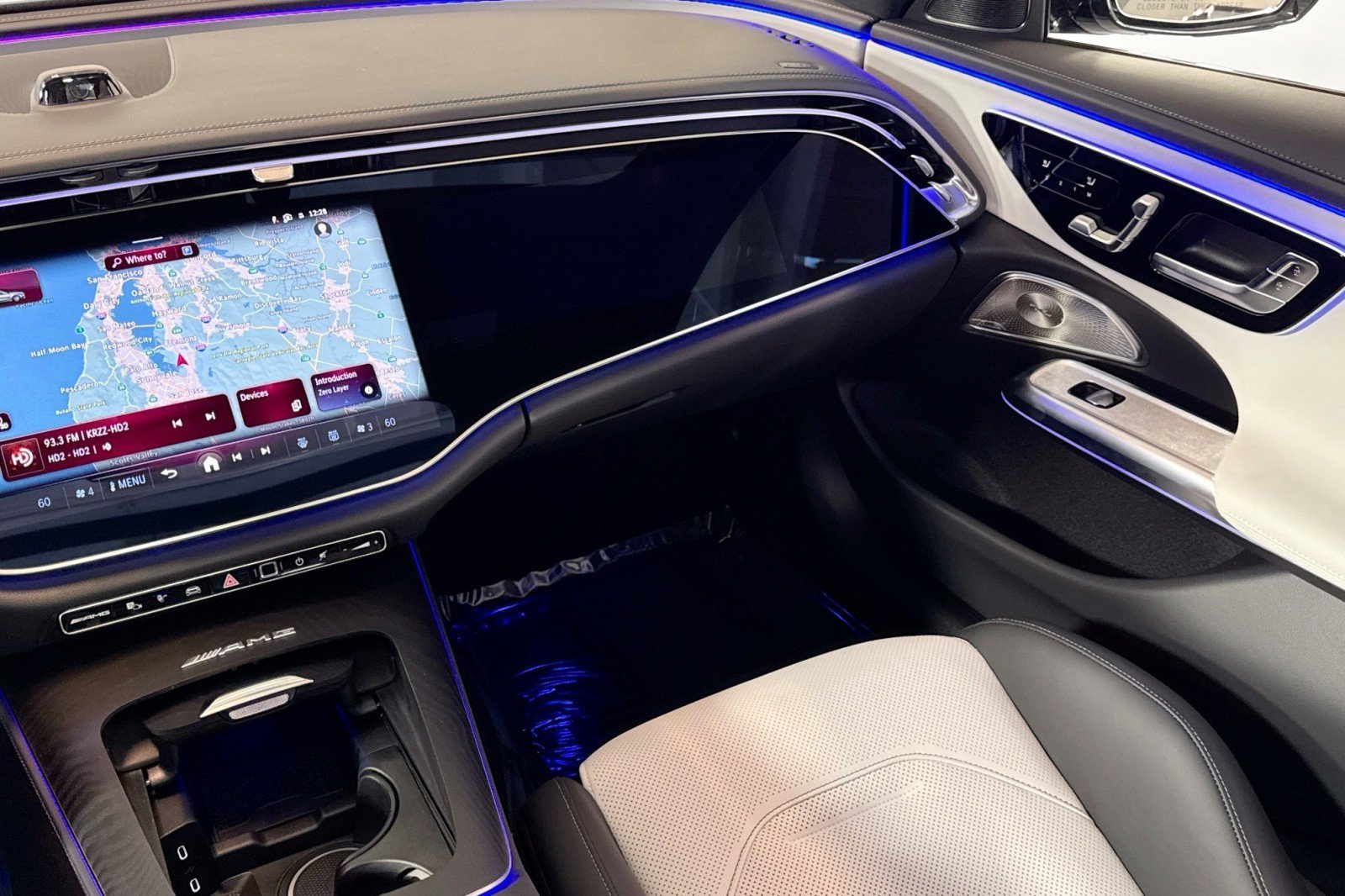 New 2026 Mercedes-Benz E 53 AMG 4MATIC Sedan image 21