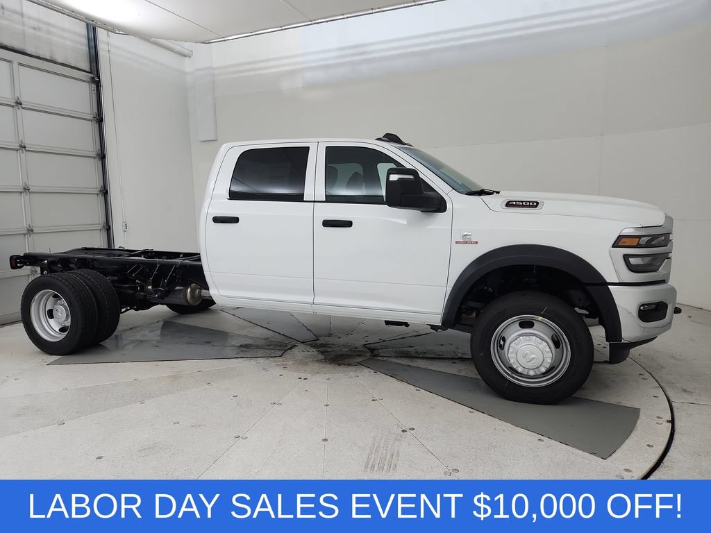 New 2026 RAM 4500 Tradesman w/ Chrome Appearance Group AWD/4WD 360° Tour