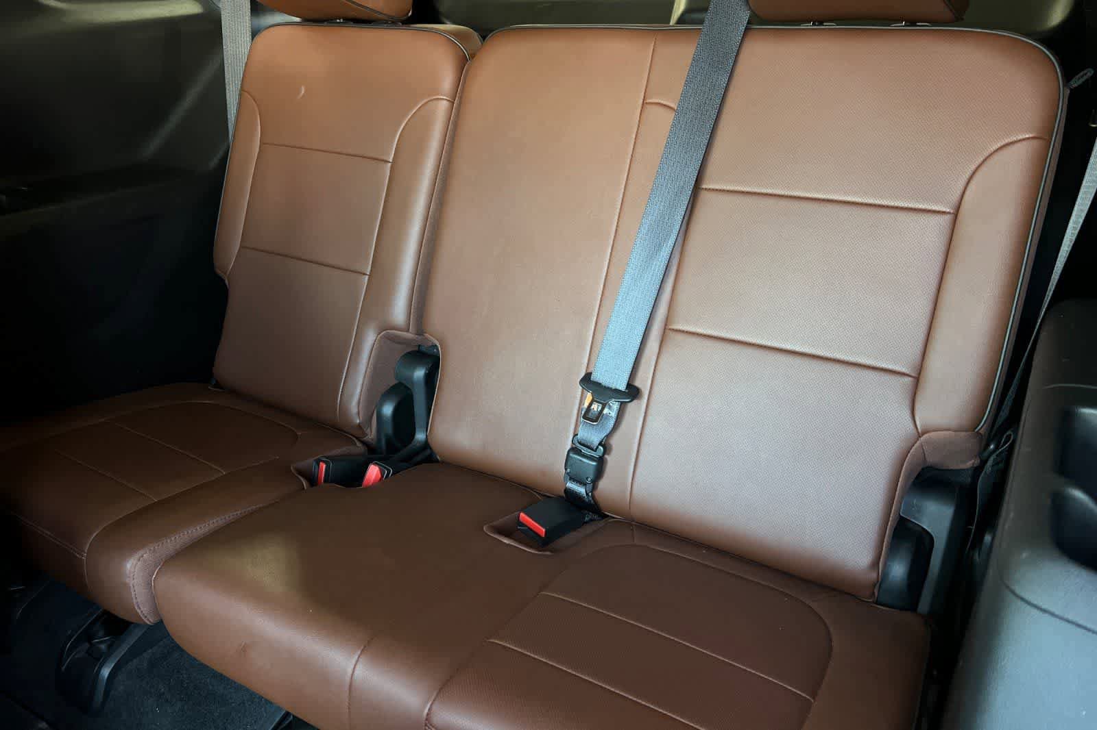 Used 2018 Chevrolet Traverse High Country AWD/4WD image 17