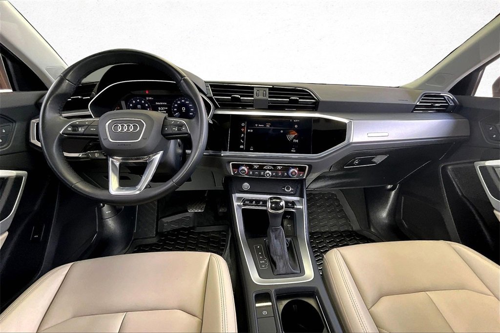 Used 2020 Audi Q3 2.0T Premium Plus w/ Premium Plus Package image 7
