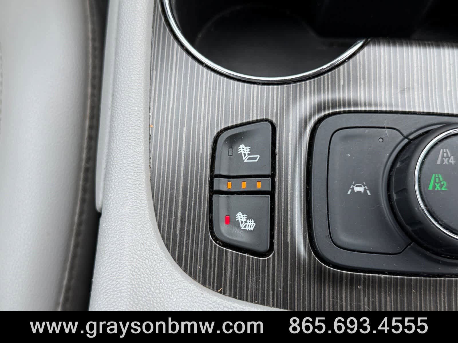 Used 2021 GMC Acadia SLT AWD/4WD image 26