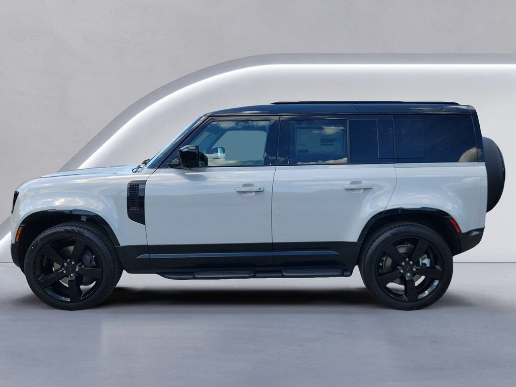 New 2026 Land Rover Defender 110 X-Dynamic SE AWD/4WD image 3