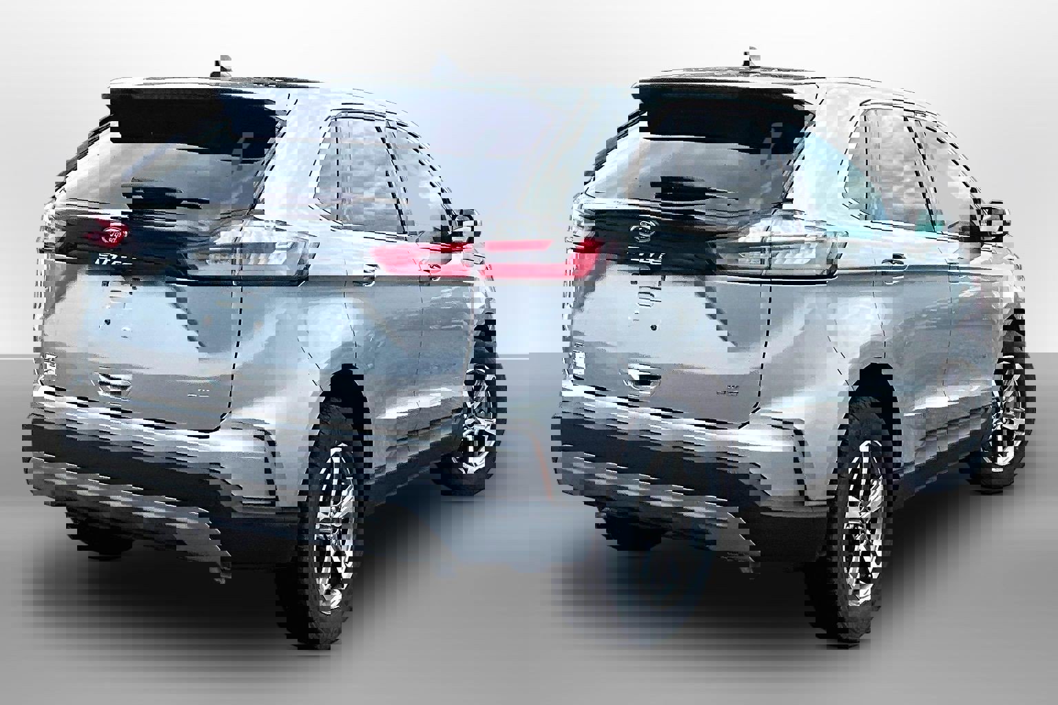 Used 2024 Ford Edge SEL w/ Convenience Package image 11