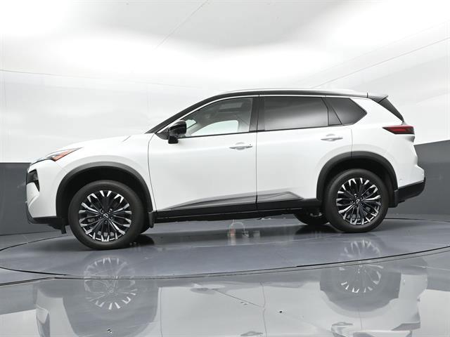 Used 2025 Nissan Rogue SL w/ Tech Package AWD/4WD image 33