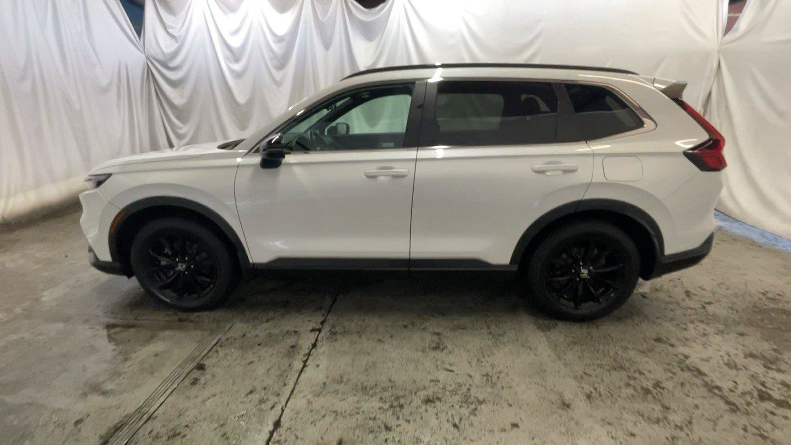 Used 2023 Honda CR-V Sport image 12
