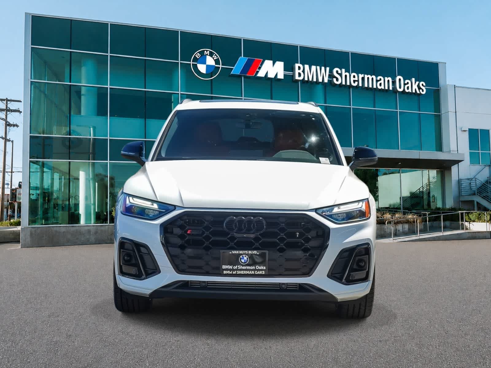 Used 2024 Audi SQ5 Premium Plus AWD/4WD image 2