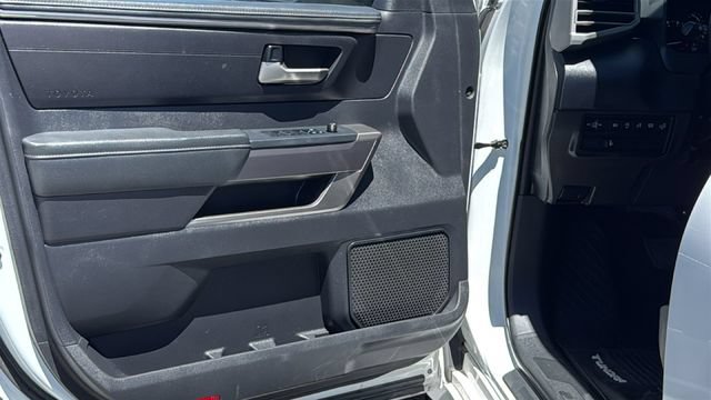 Used 2022 Toyota Tundra SR5 w/ SR5 Convenience Package AWD/4WD image 23