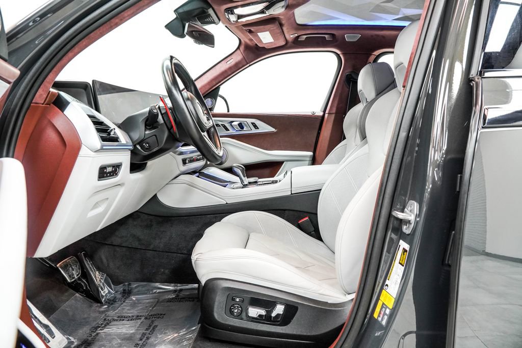 Used 2023 BMW XM AWD/4WD image 16