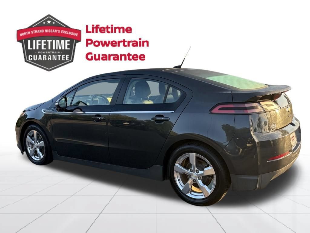 Used 2014 Chevrolet Volt Premium w/ Premium Trim Package FWD image 3