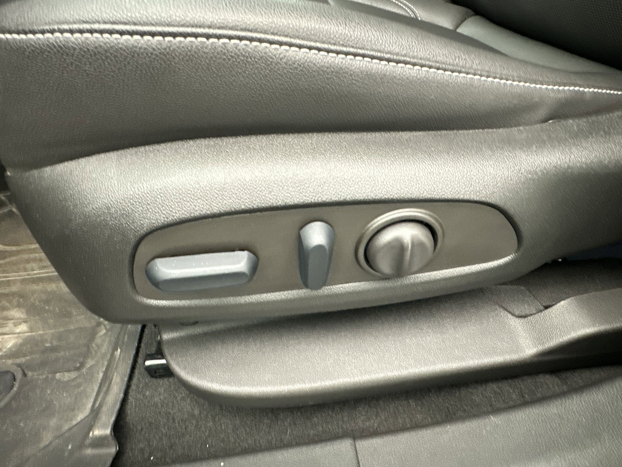 Certified 2023 Chevrolet Blazer LT w/ Sound & Technology Package image 13