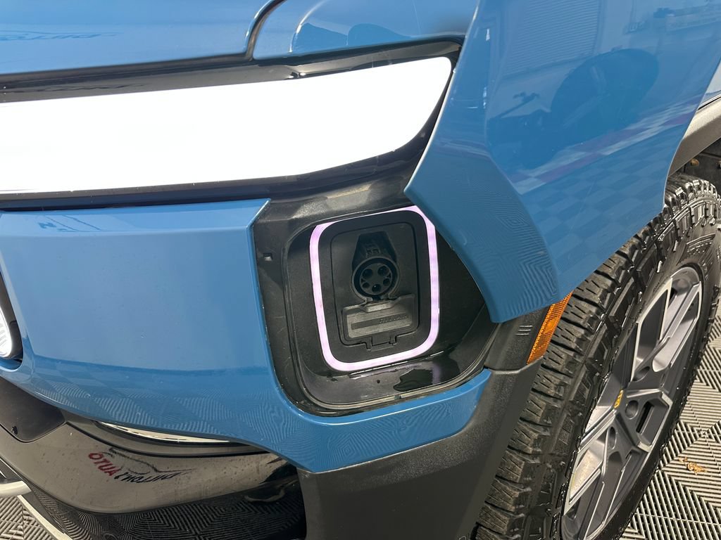 Used 2022 Rivian R1T Adventure AWD/4WD image 16