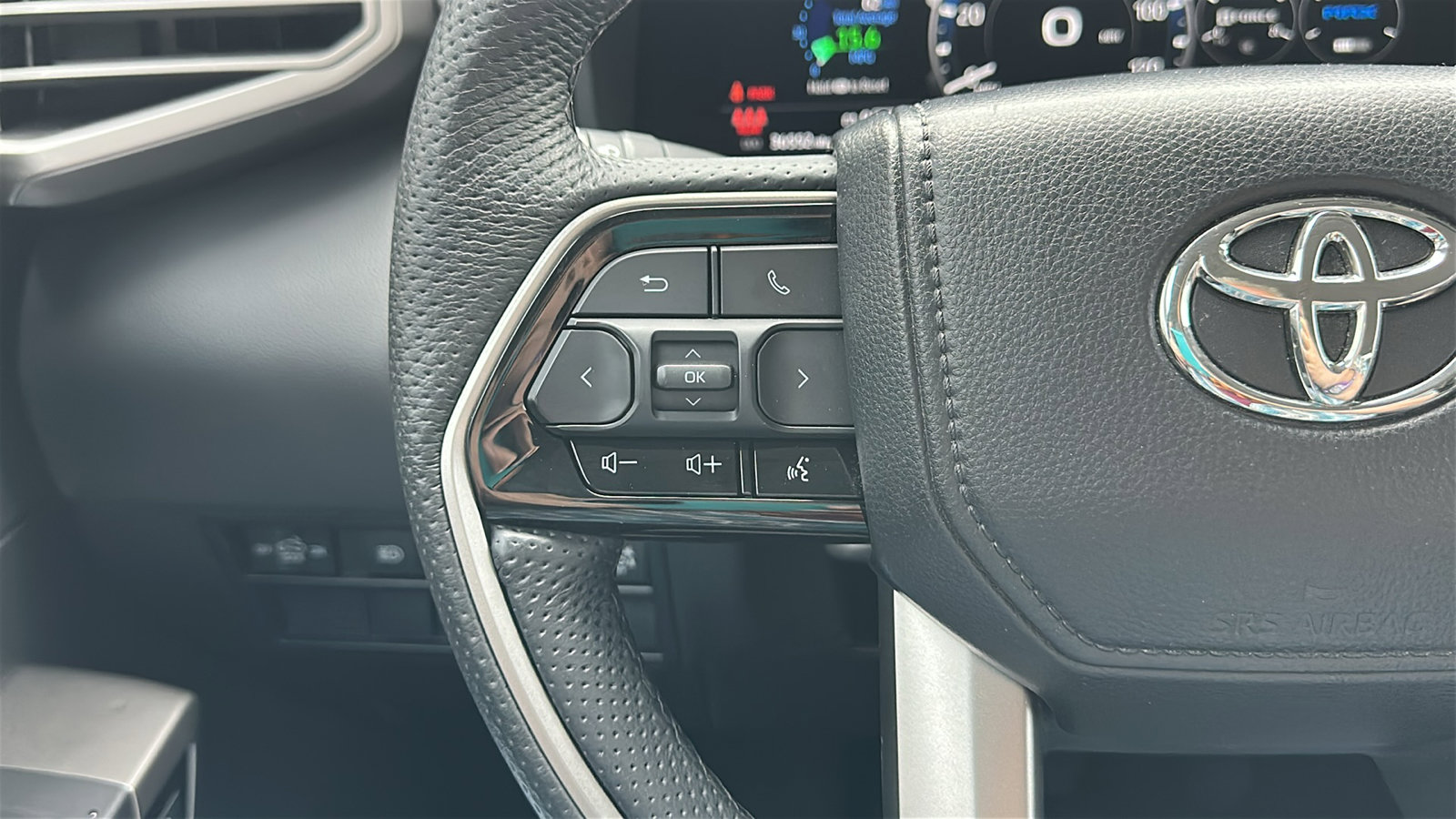 Used 2023 Toyota Tundra Limited image 16