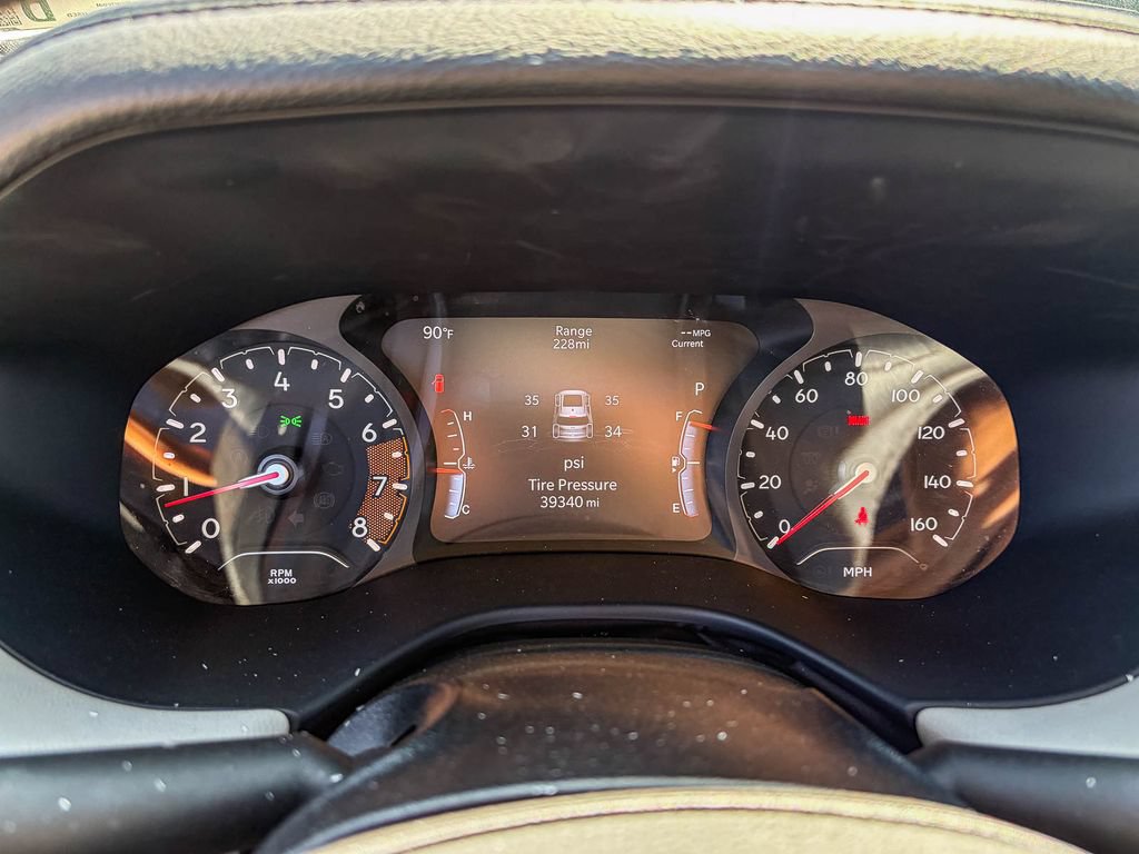 Used 2025 Jeep Compass Limited AWD/4WD image 10