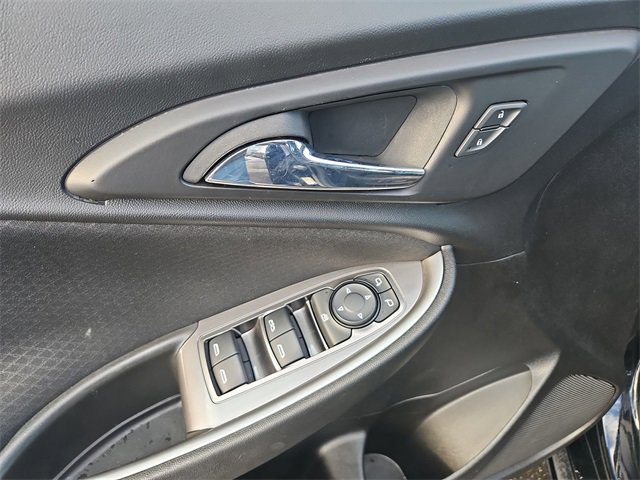 Used 2023 Chevrolet Malibu LT image 23