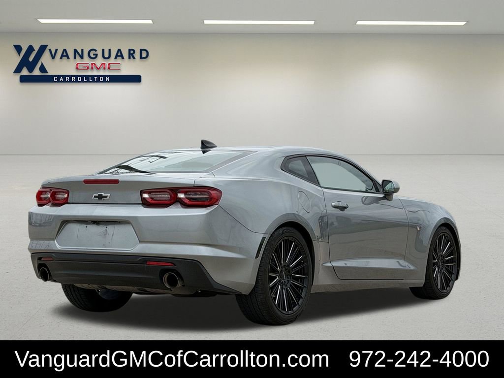 Used 2023 Chevrolet Camaro LT RWD image 10