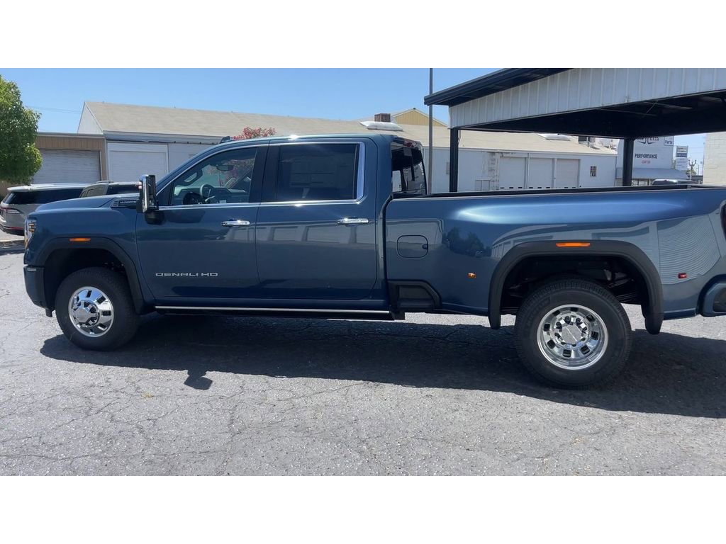New 2026 GMC Sierra 3500 Denali Ultimate AWD/4WD image 8