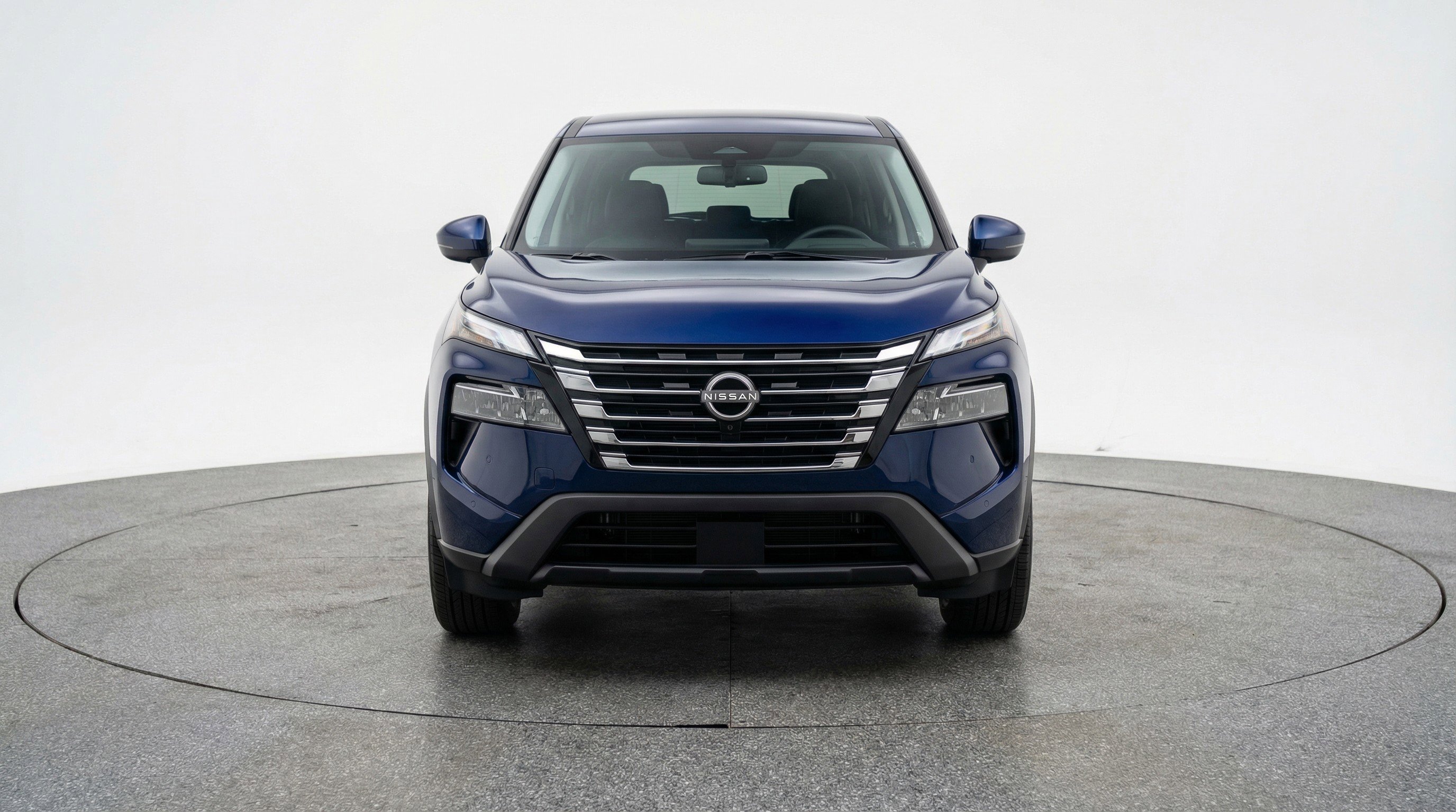 Used 2025 Nissan Rogue SV image 2