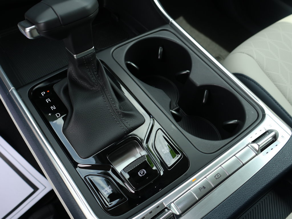 New 2026 Kia Carnival SX w/ SX Dark Edition Package FWD image 32