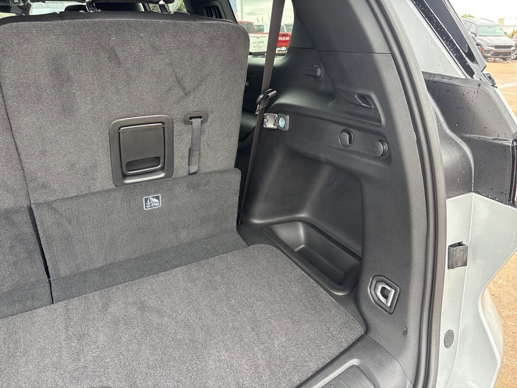 New 2025 Jeep Grand Cherokee L Altitude image 47