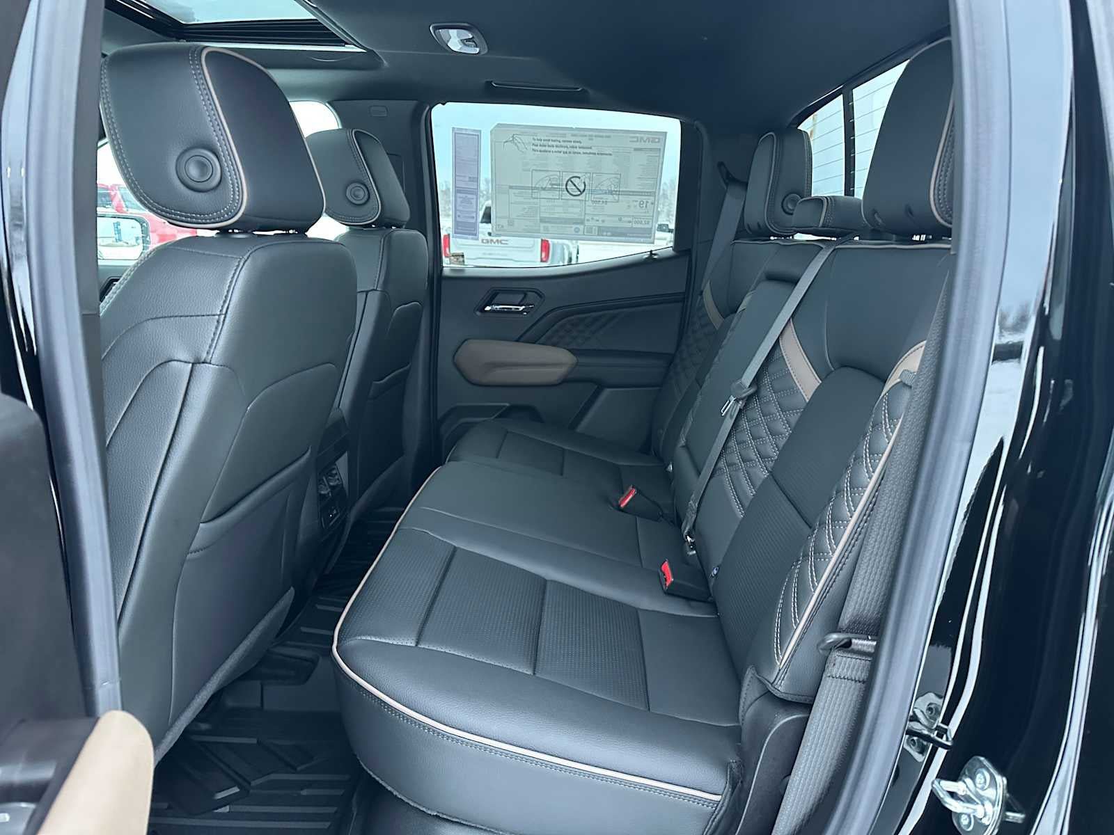 New 2026 GMC Canyon Denali image 16